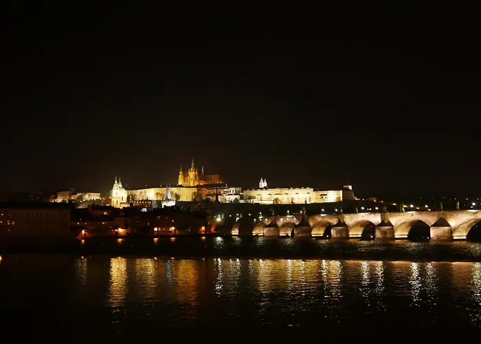 Apartment Grace By Castle Prague